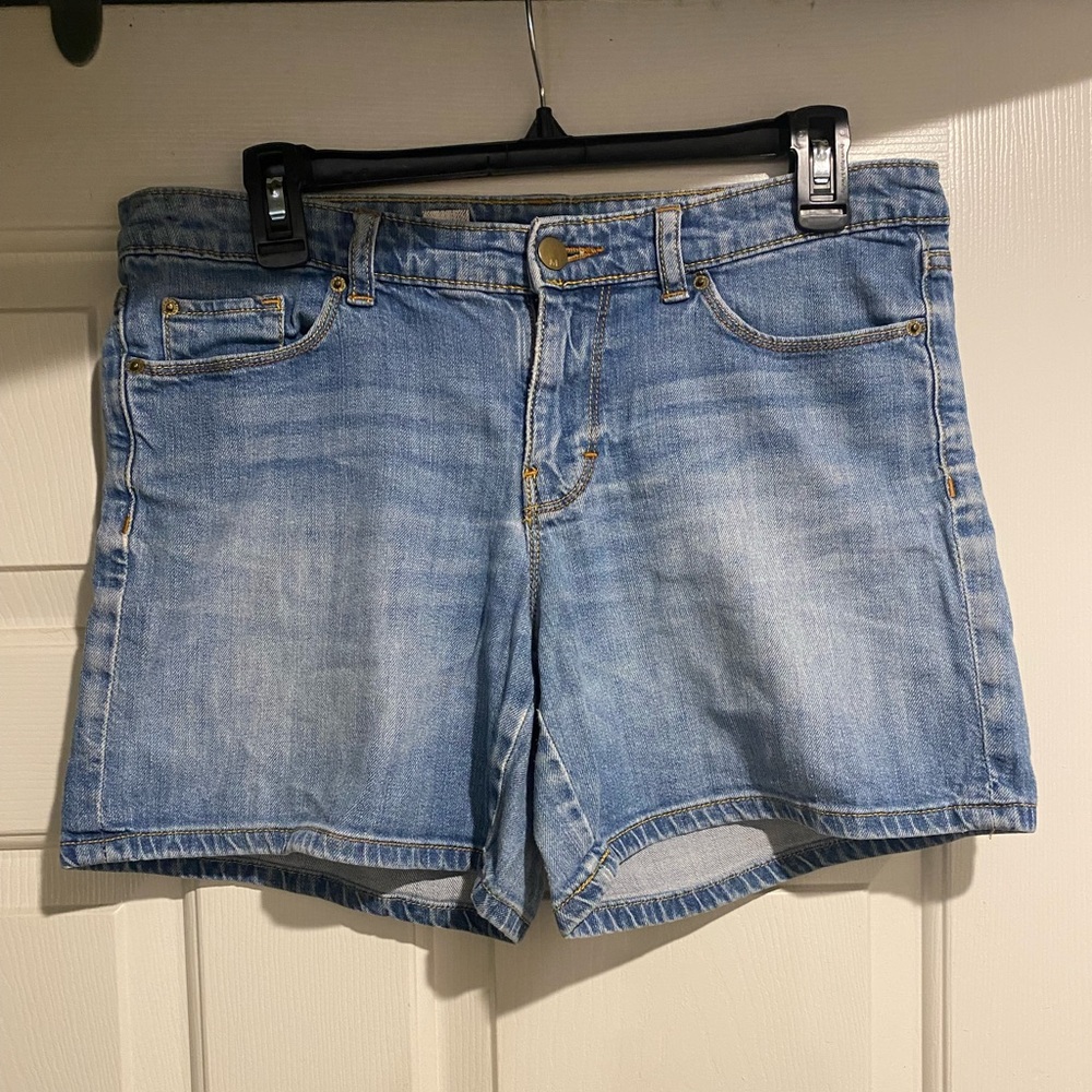 💥Mossimo Premium Denim jean shorts Fit 3 size 8